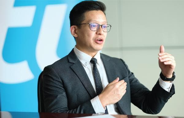 Lawrence Lo